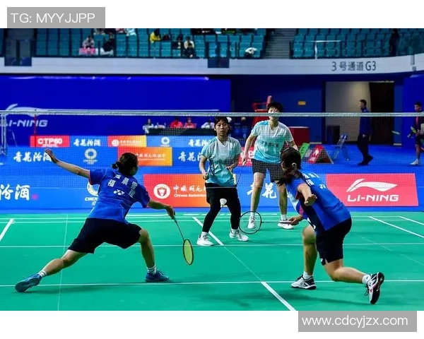 羽毛球纪实：见证成都羽毛球队从传统到现代的华丽转型之旅