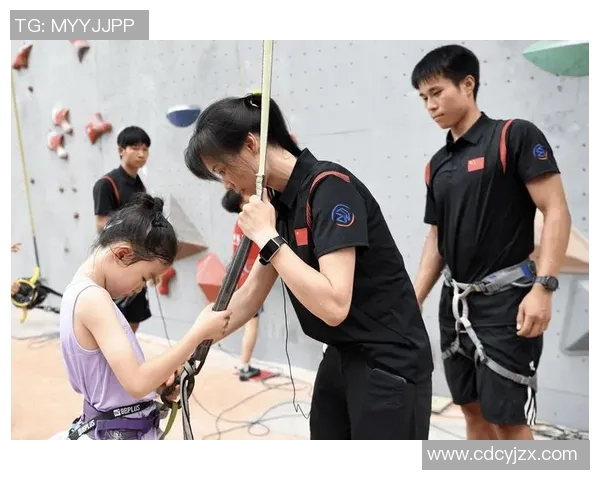 科学攀岩状态训练方法探索与实践提升攀岩表现的有效策略